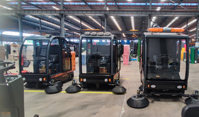 榮事達(dá)駕駛式掃地車 榮事達(dá)駕駛式掃地車.jpg